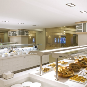 MAIN RESTAURANT BUFFET